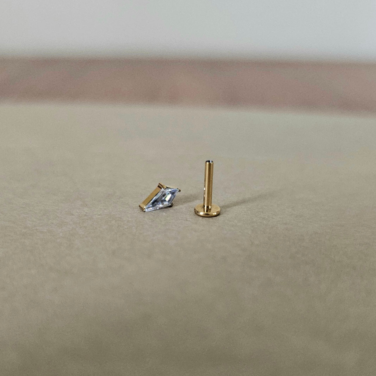 Diamond Flat Back Stud (Each)
