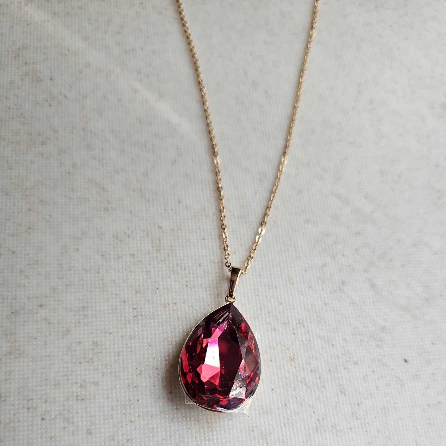Chunky Rose Pendant Necklace