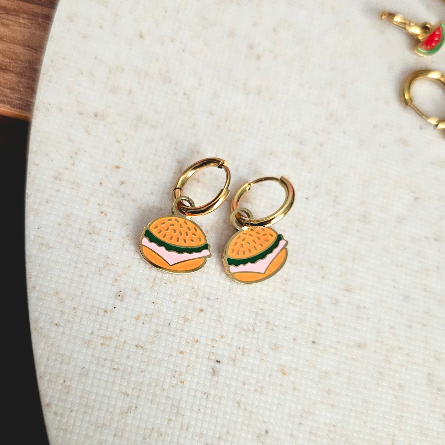 Burger Huggy Hoops