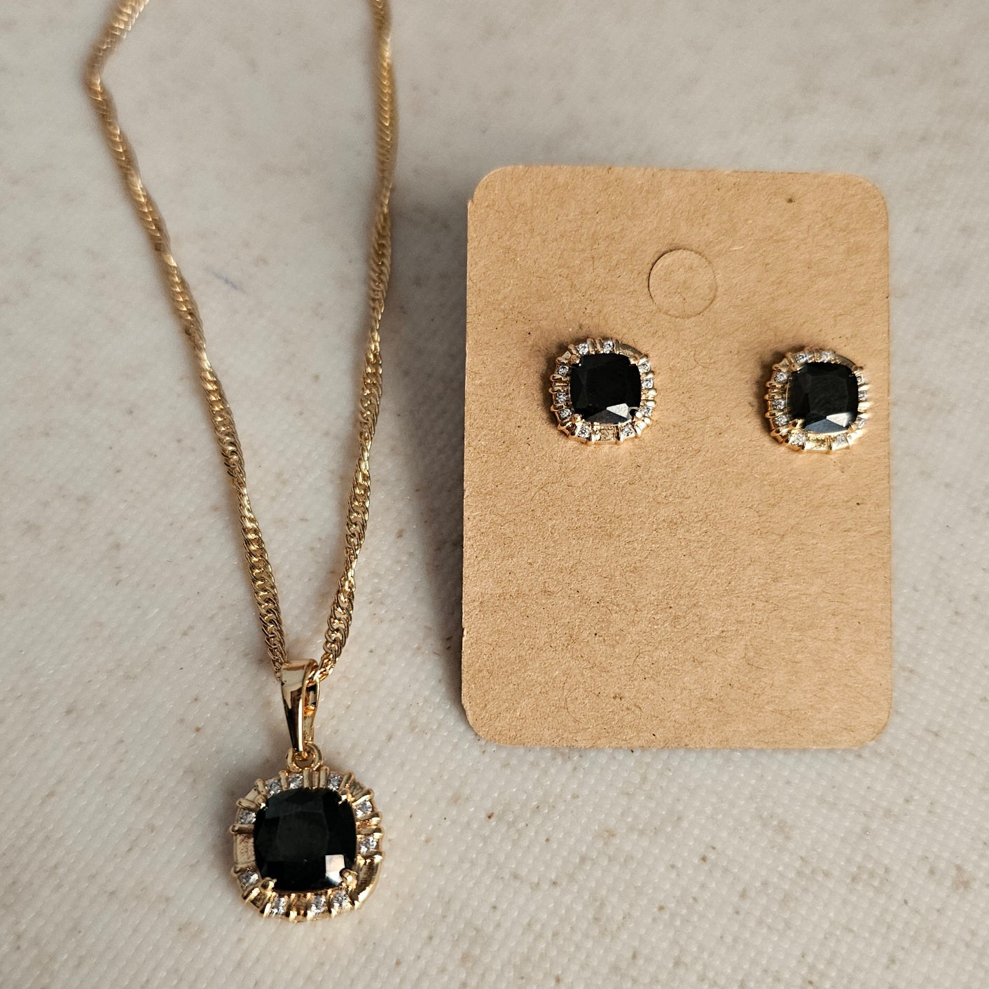 Black Stone Set Gold