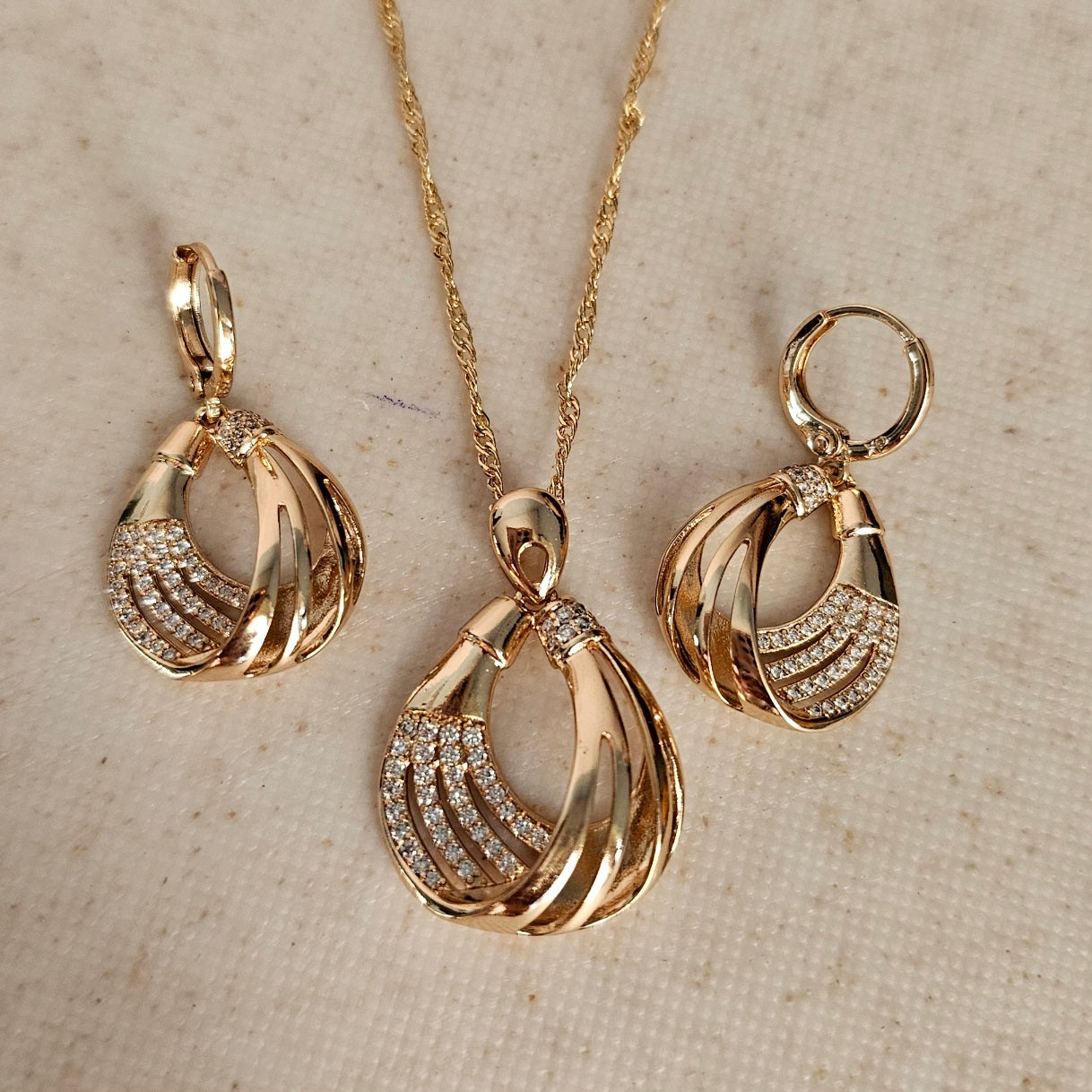 Abstract Gold Set 2.0