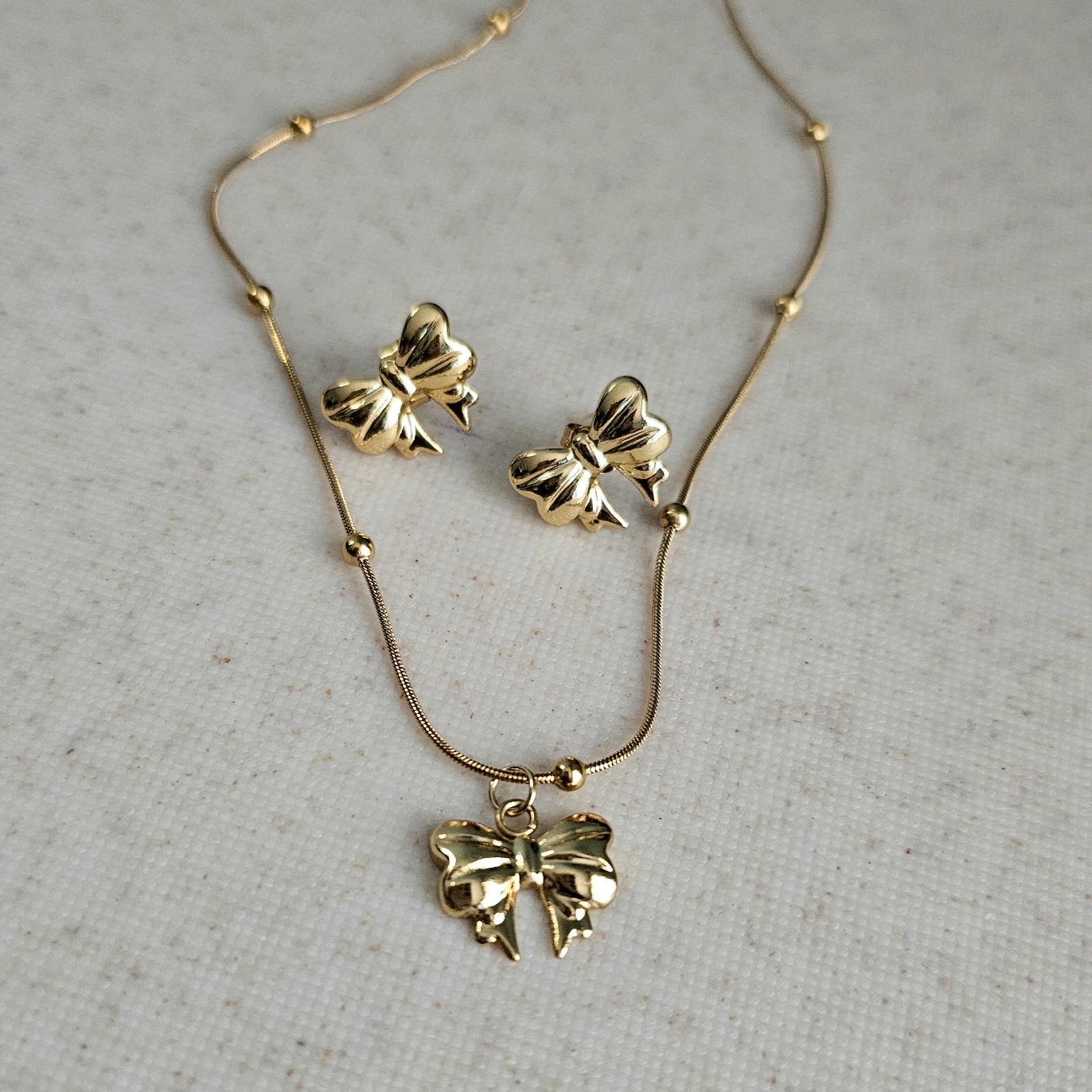 Cutesy Bow Set