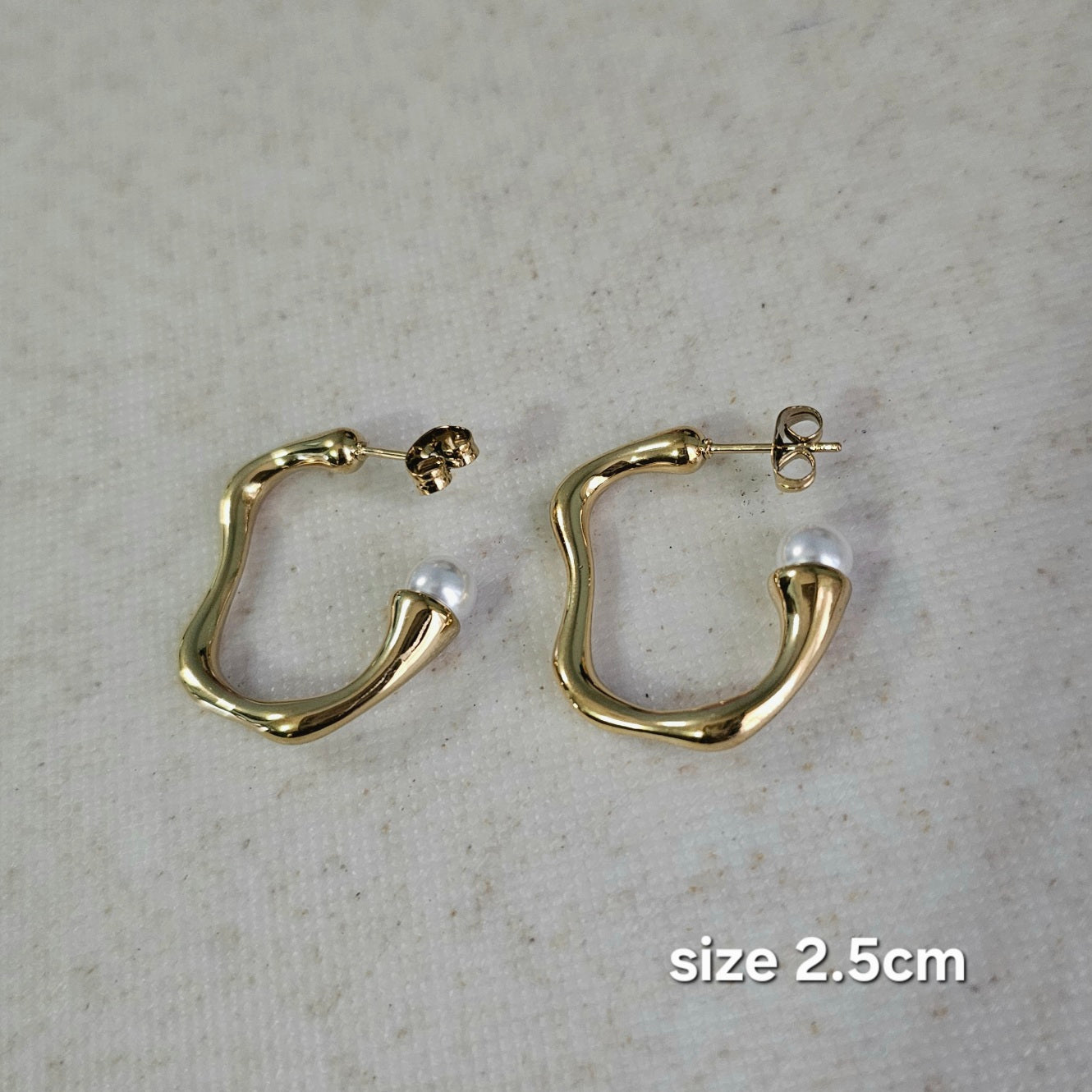 Pearl End Hoops