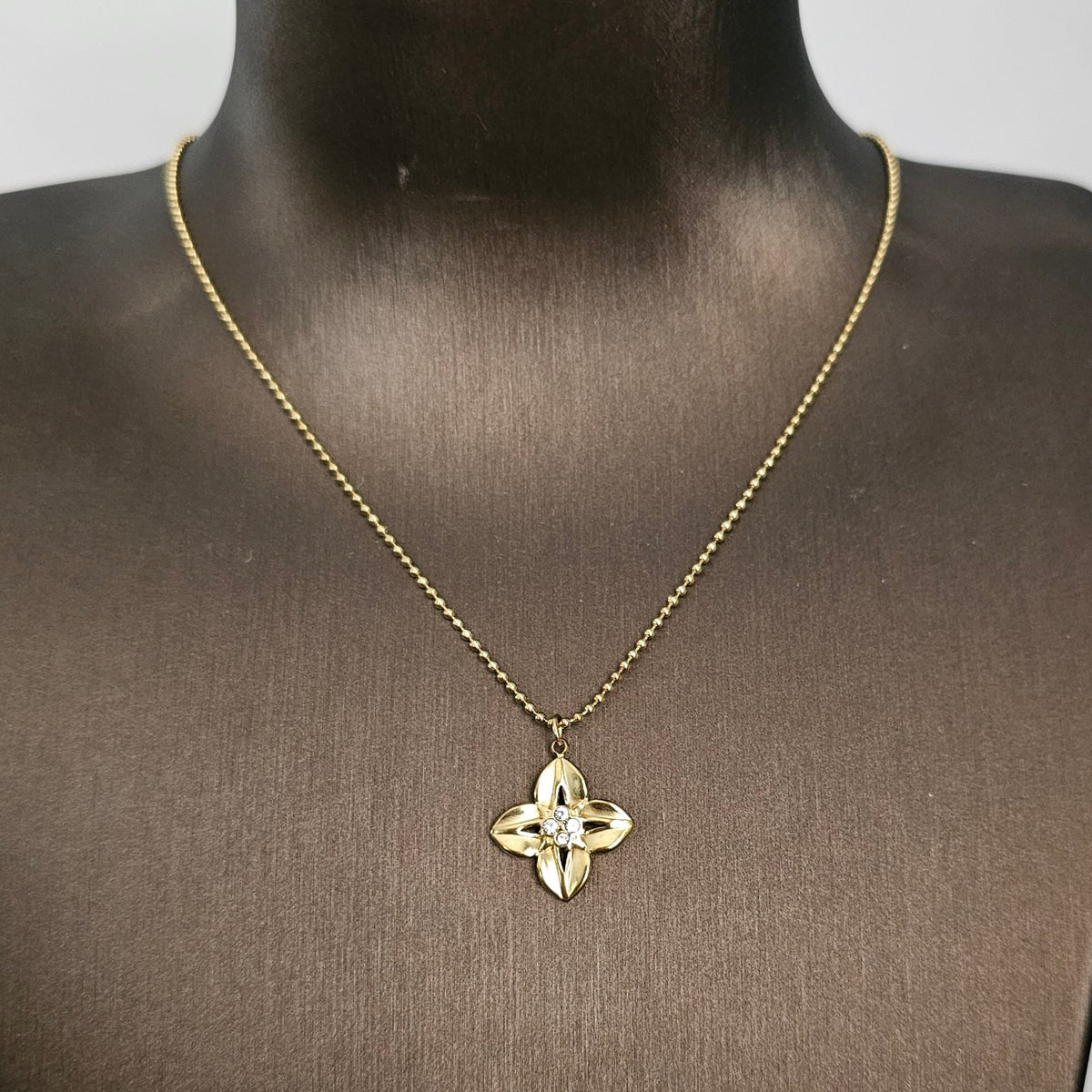 4 Petal Flower Necklace