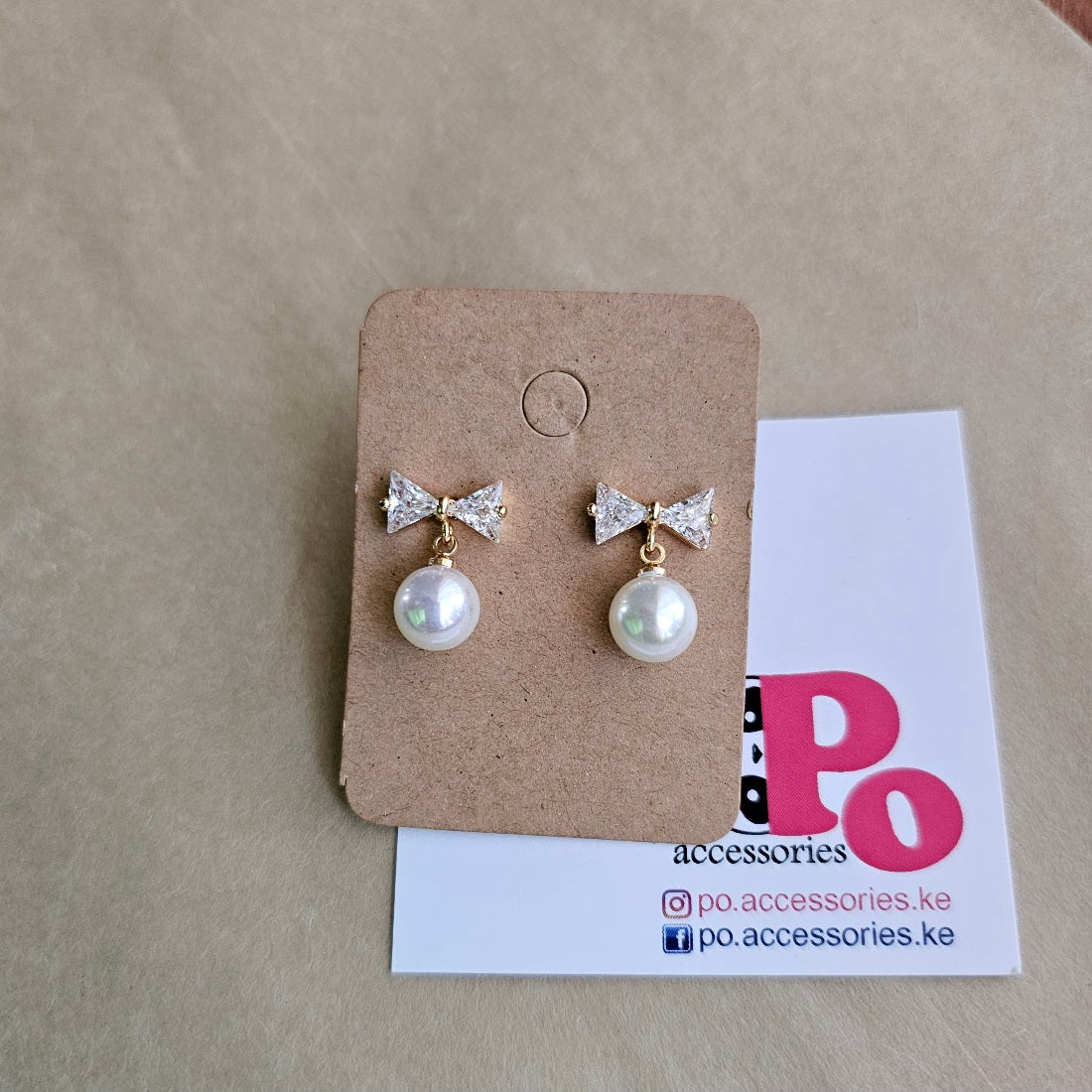 Pearl Dangle Stud