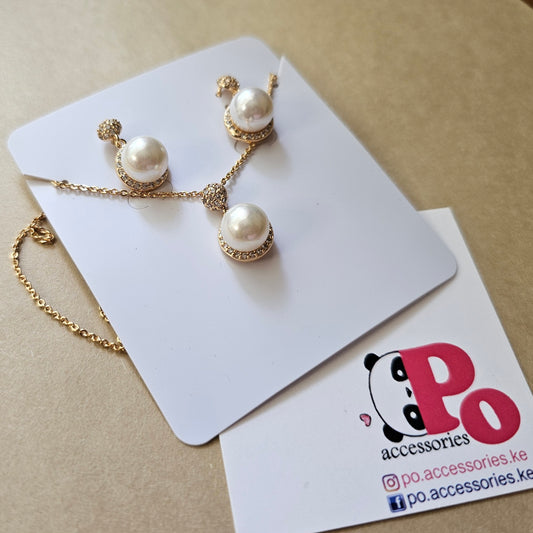 Pearl Dangle Set