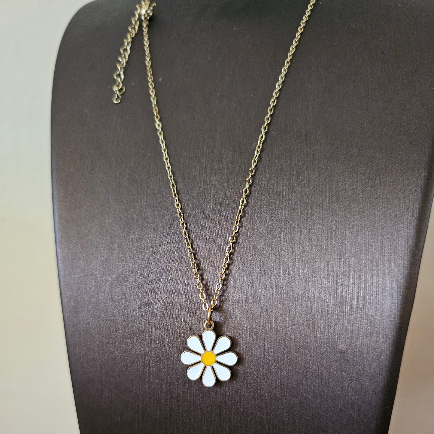 Daisy Necklace