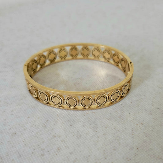Abstract Bangle 1.0