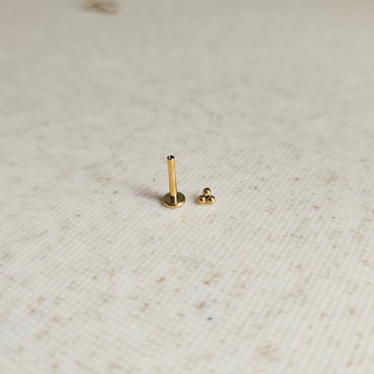3 Dot Flat Back Stud (each)