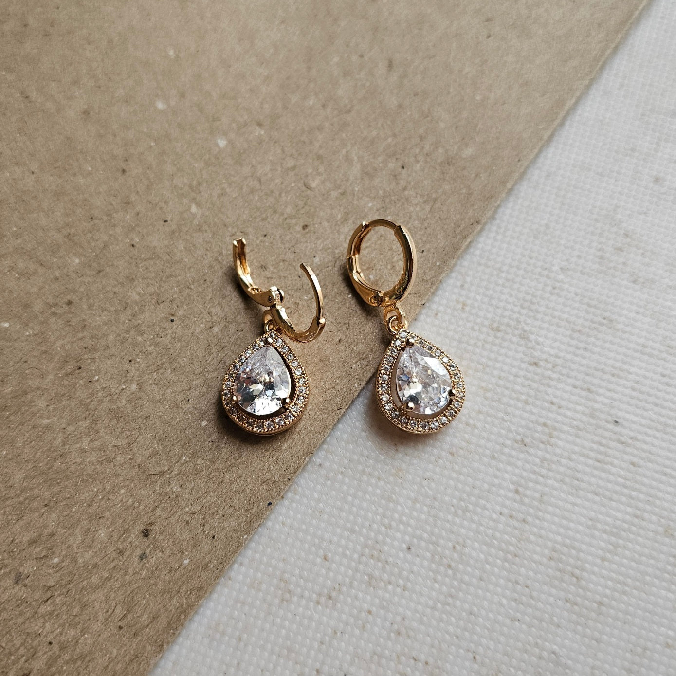 Clear Drop Earrings 1.0