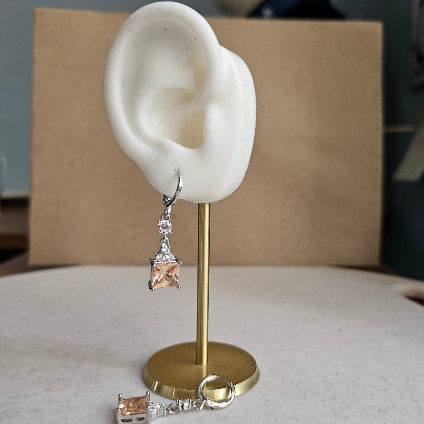 Silver Square Drops Champagne
