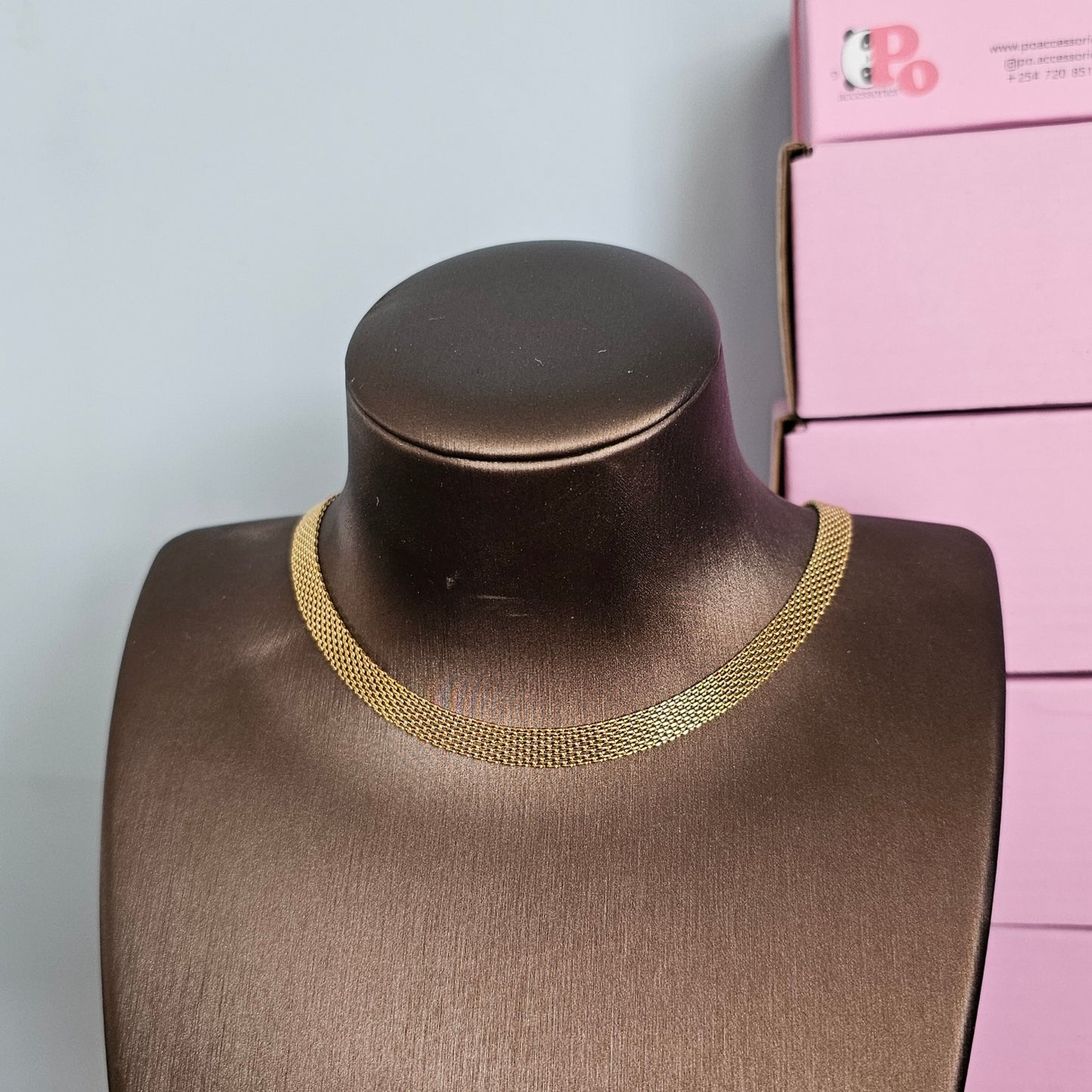 Minimalist Chocker Necklace