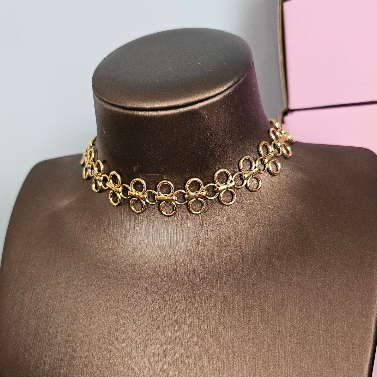 Clover Chocker Necklace