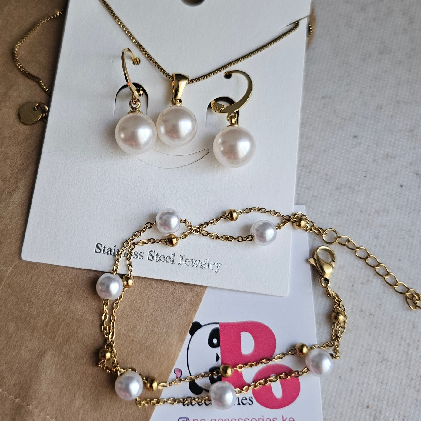 Simple Pearl Set