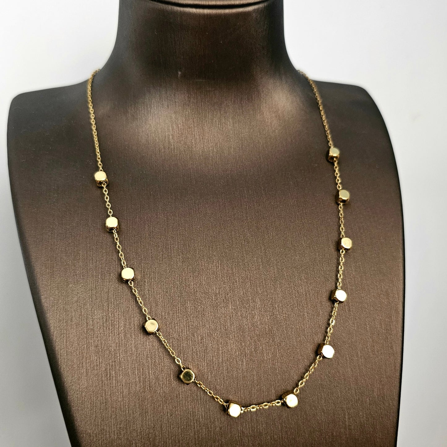Tiny Circles Necklace