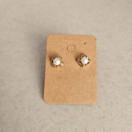 Pearl Stud