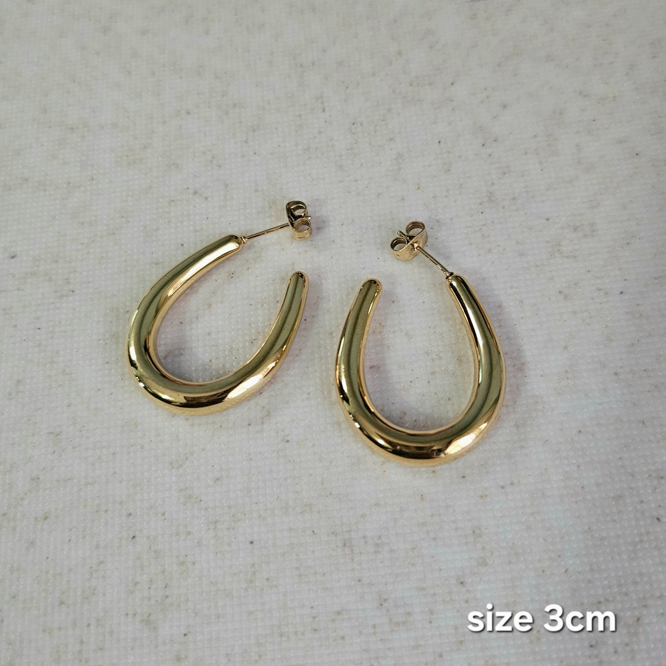 Oval Hoops
