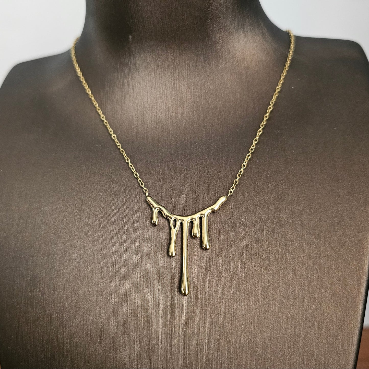 Drip Necklace