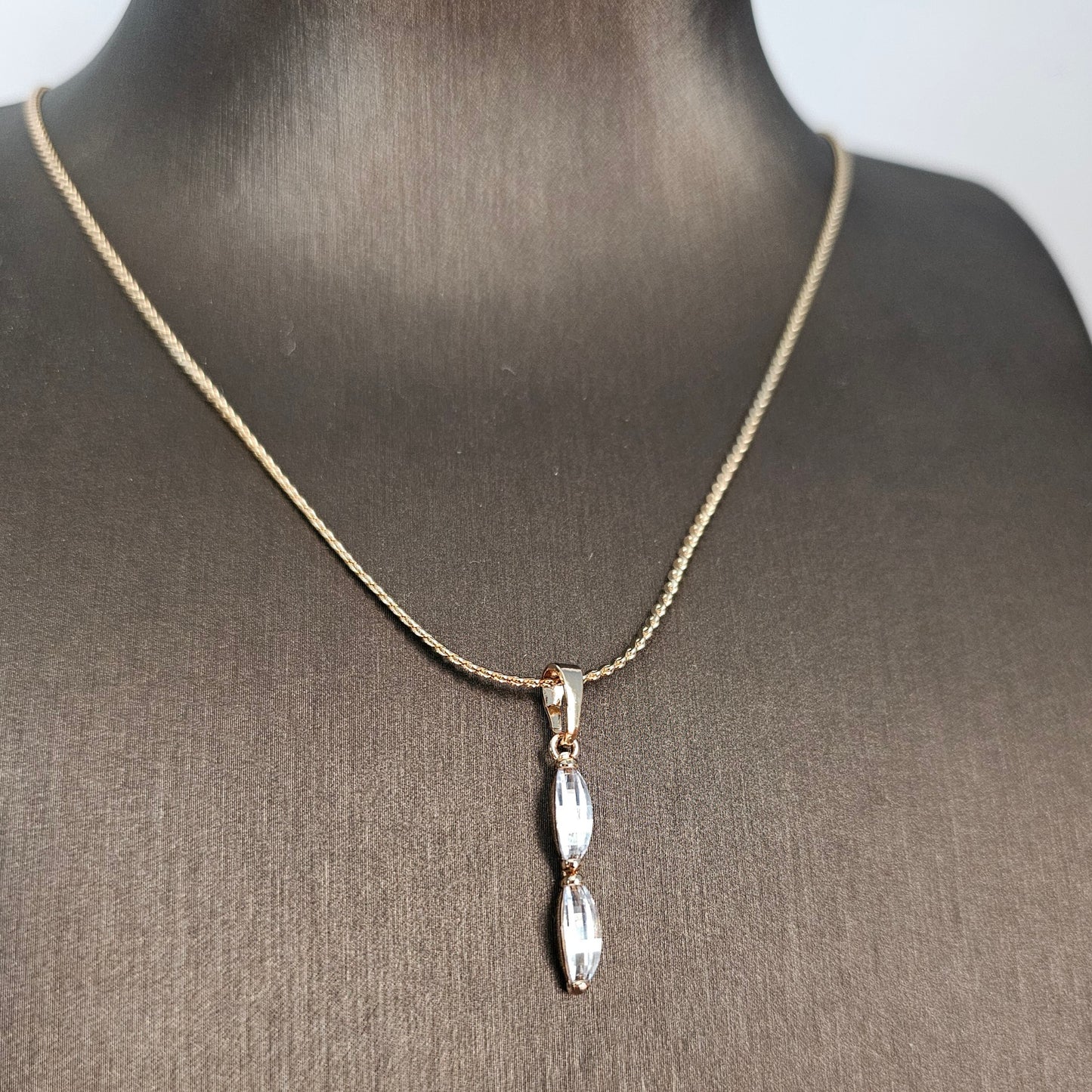 Oblong Pendant Necklace