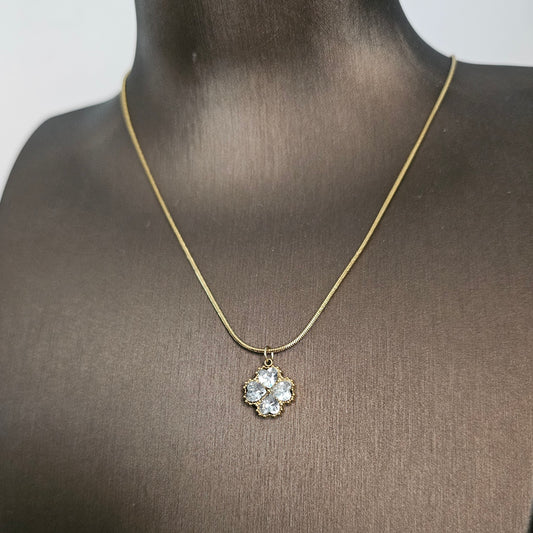Shimmery Flower Necklace