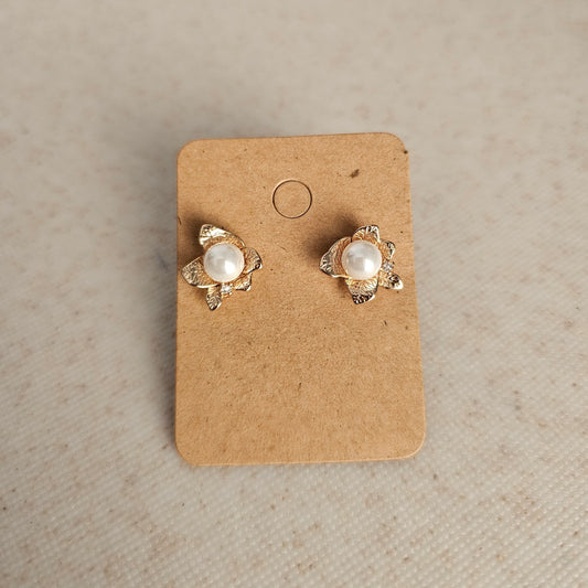Pearl Flower Stud