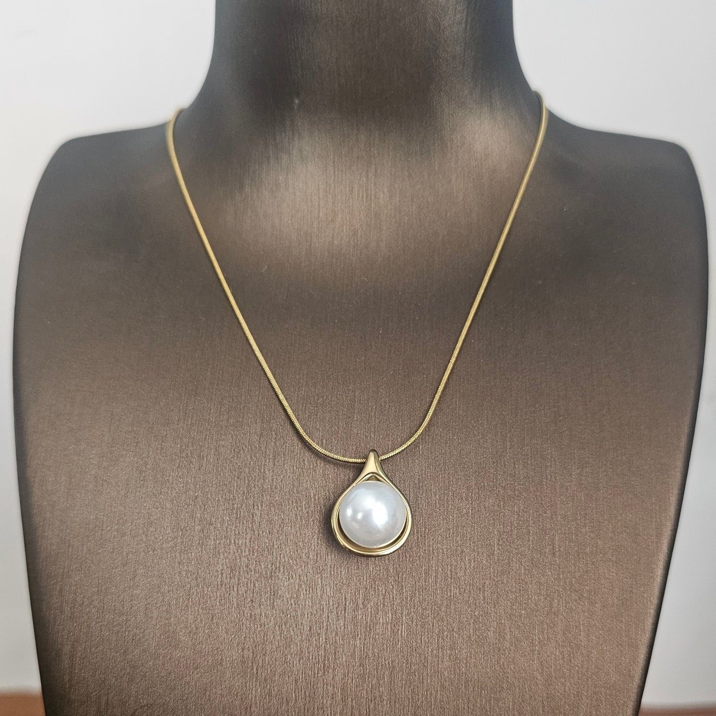 Pearl Classic Necklace