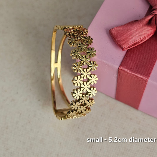 Gardenia Bangle