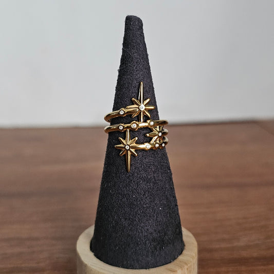 8 Point Star Ring Gold