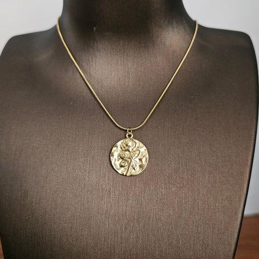 Rosey Necklace