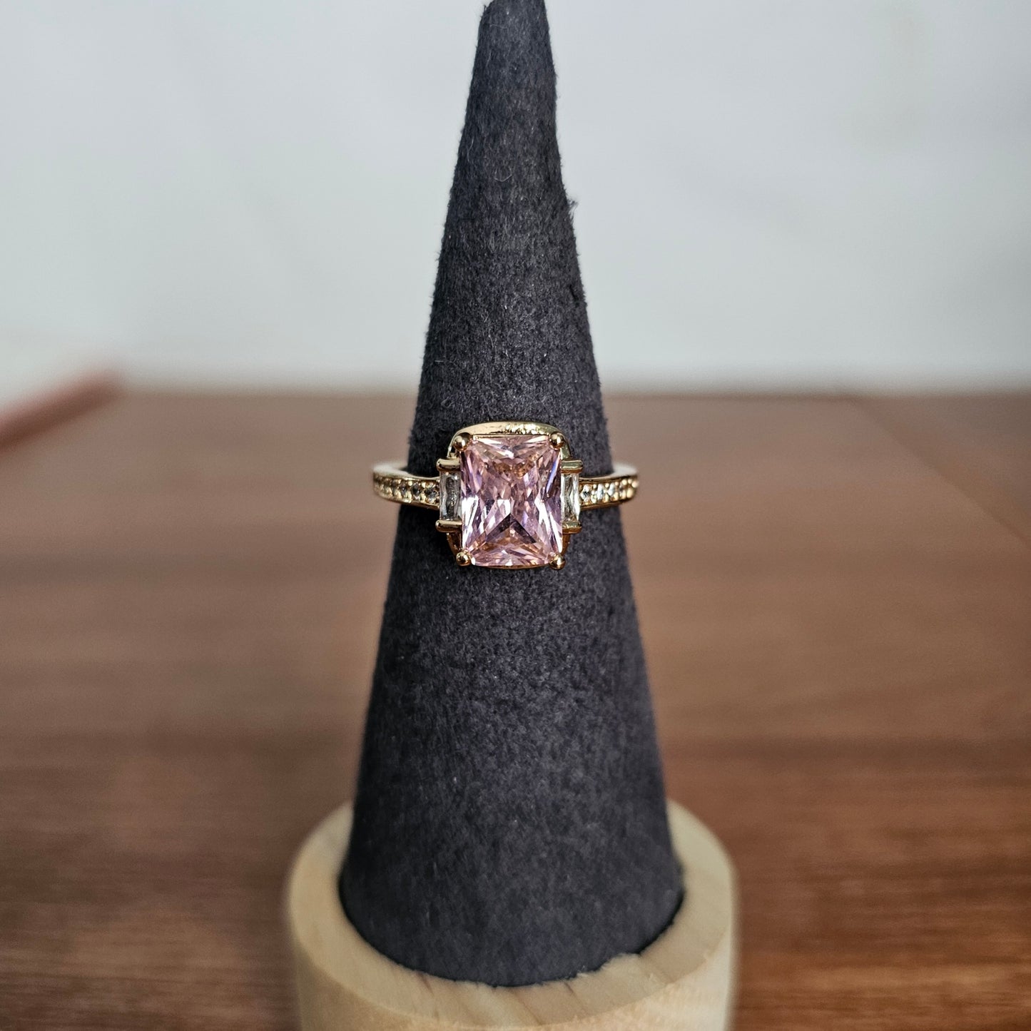Square Gem Pink