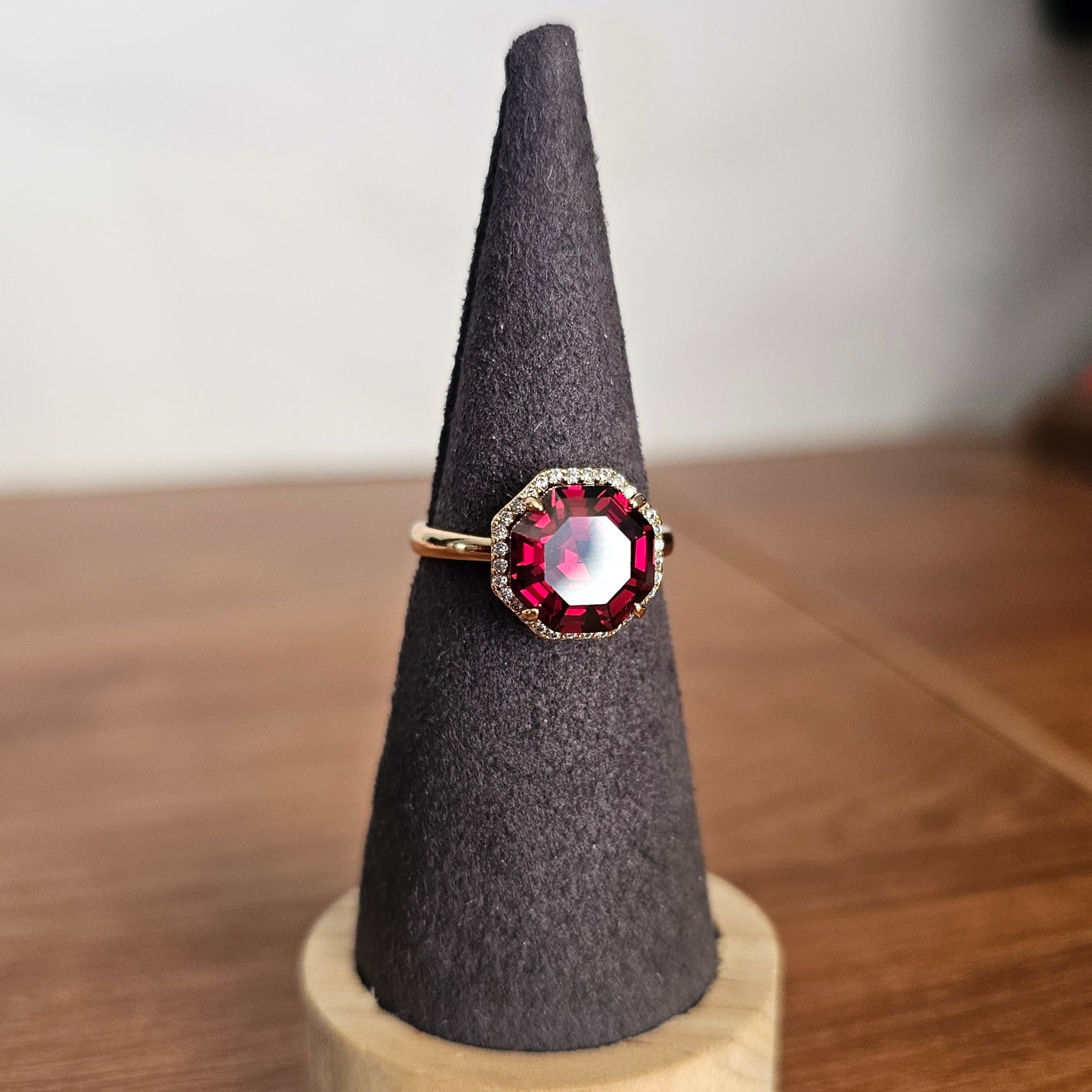 Deep Red Size 7