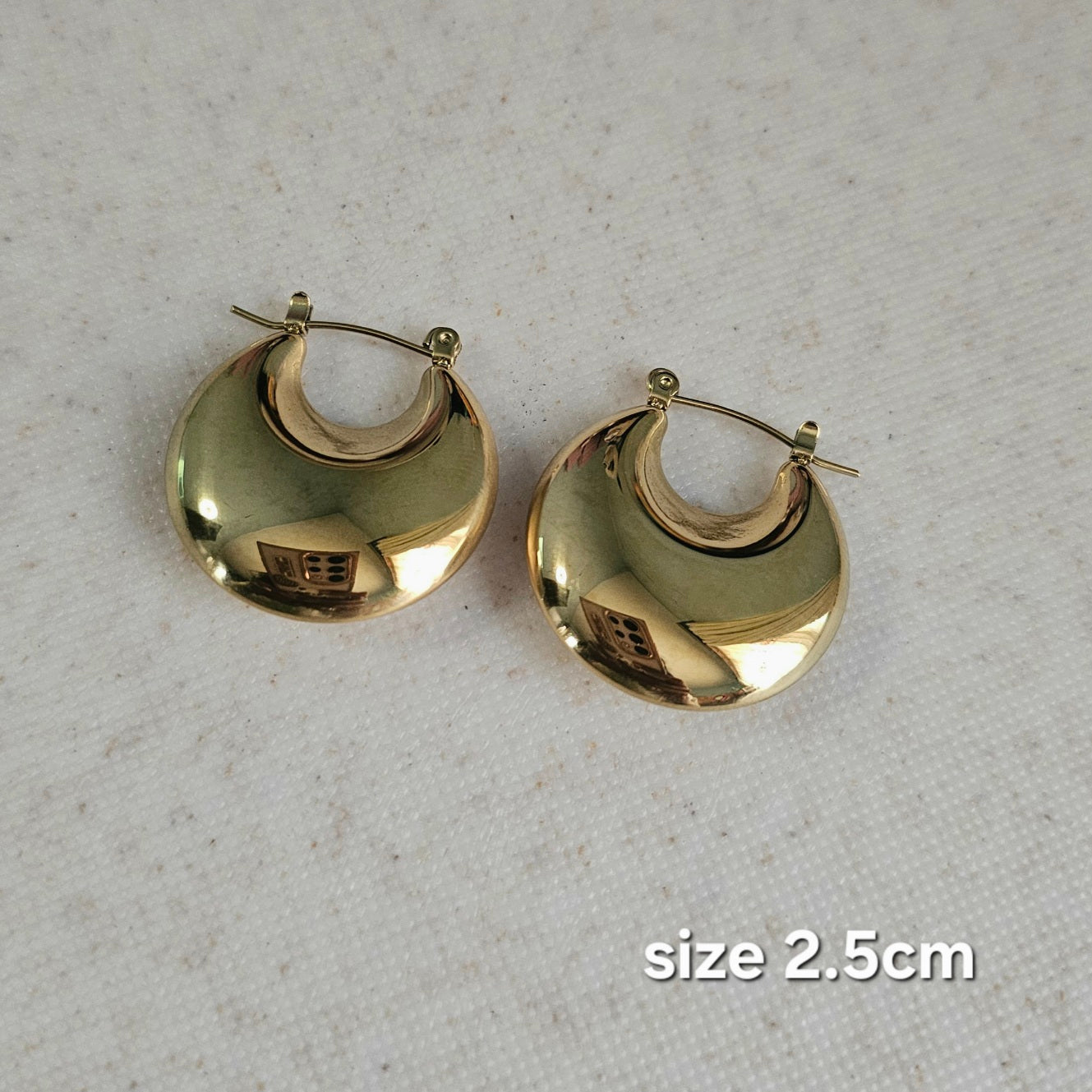 Chunky Round Hoops